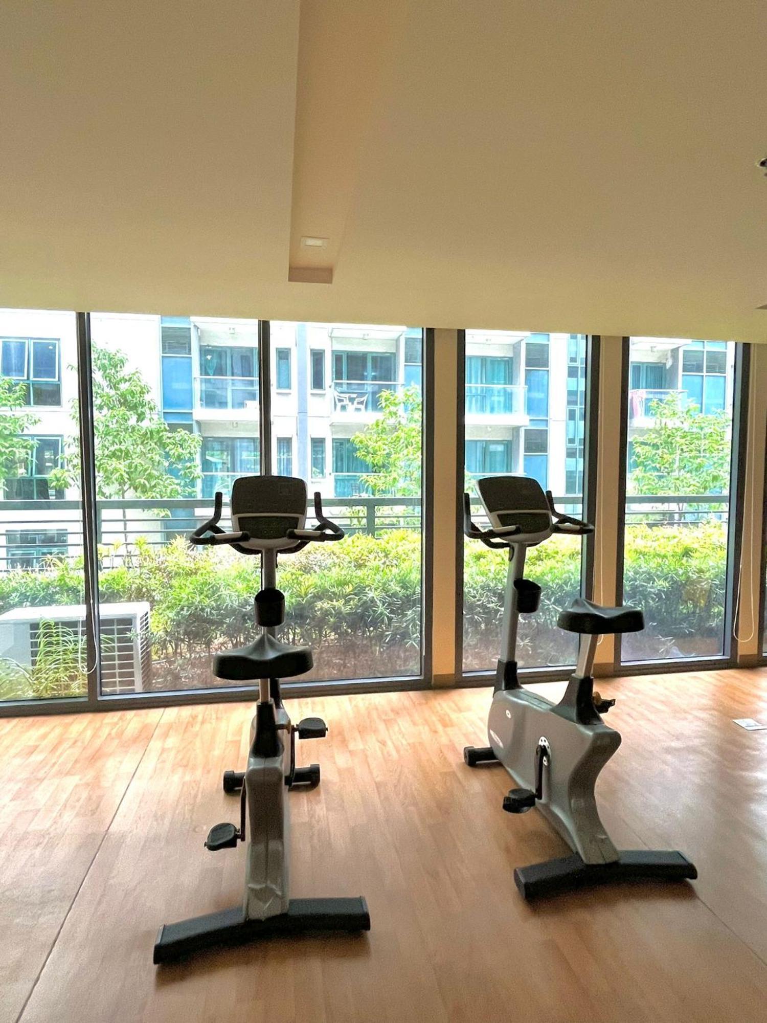 Studio At 81 Newport Boulevard Near Naia With Free Access To All Amenities Up To 2 Pax 마닐라 외부 사진