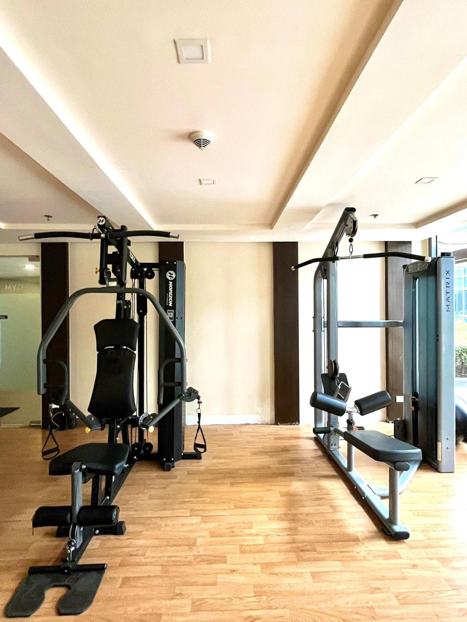 Studio At 81 Newport Boulevard Near Naia With Free Access To All Amenities Up To 2 Pax 마닐라 외부 사진