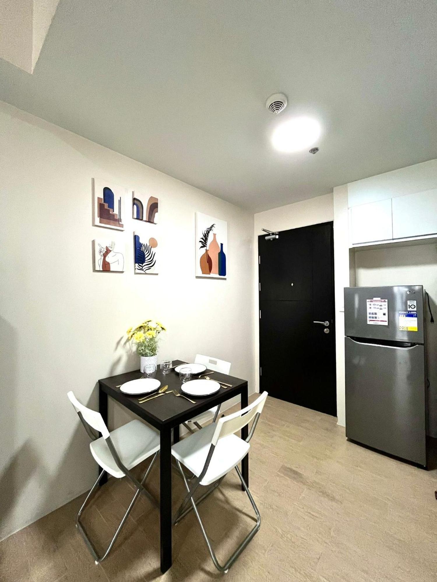 Studio At 81 Newport Boulevard Near Naia With Free Access To All Amenities Up To 2 Pax 마닐라 외부 사진