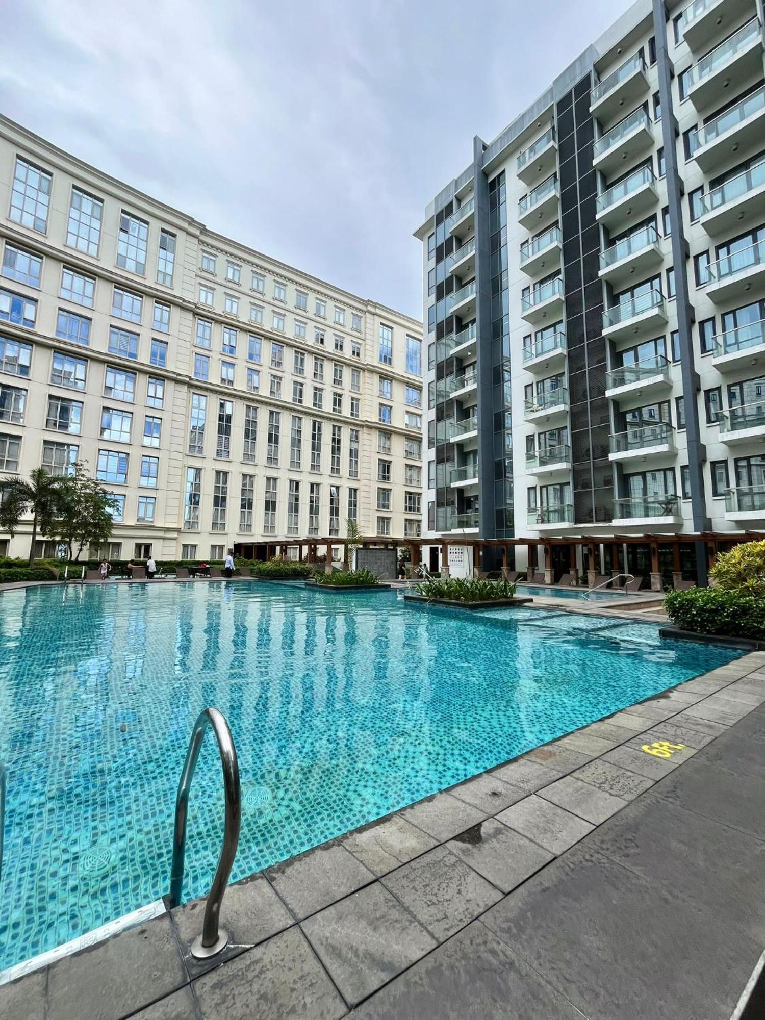 Studio At 81 Newport Boulevard Near Naia With Free Access To All Amenities Up To 2 Pax 마닐라 외부 사진